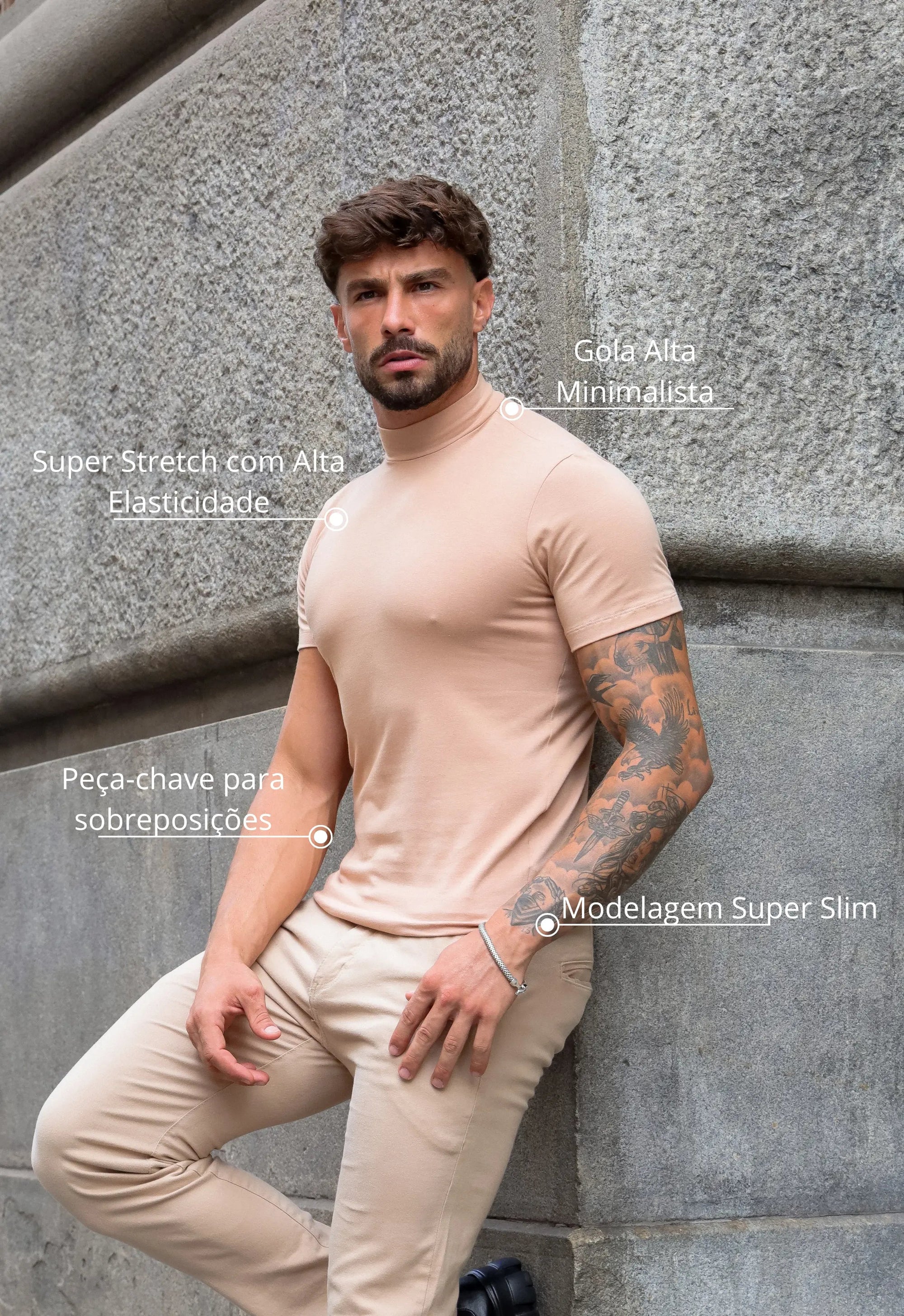 Camiseta Slim Gola Alta Bege