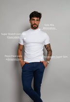 Camiseta Slim Gola Alta Branca