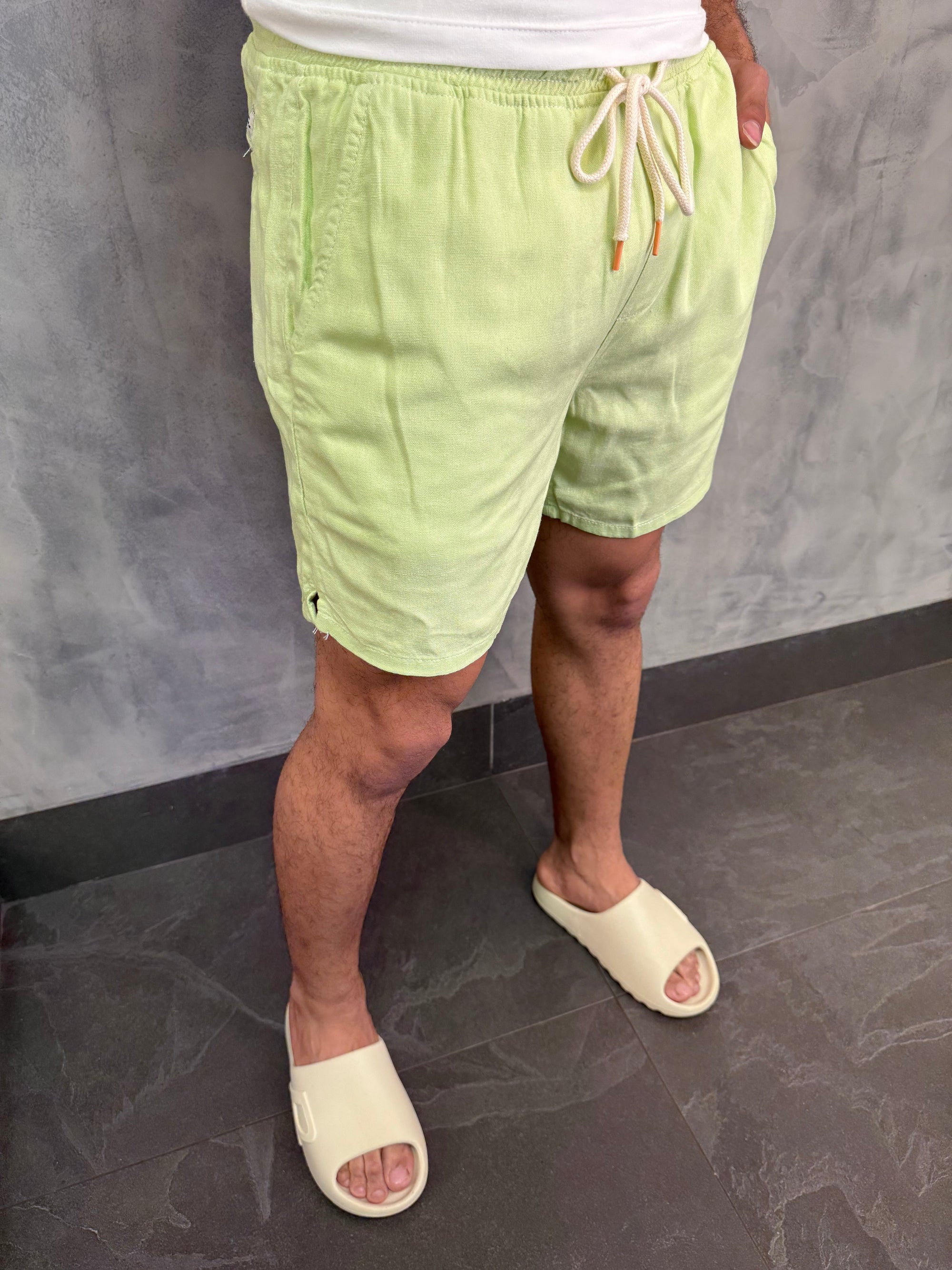 Short Linho Tradicional Kingejoe Verde Pistache