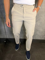 Calça Alfaiataria Skinny Com Ajuste Botão Elástico Ponto H Areia