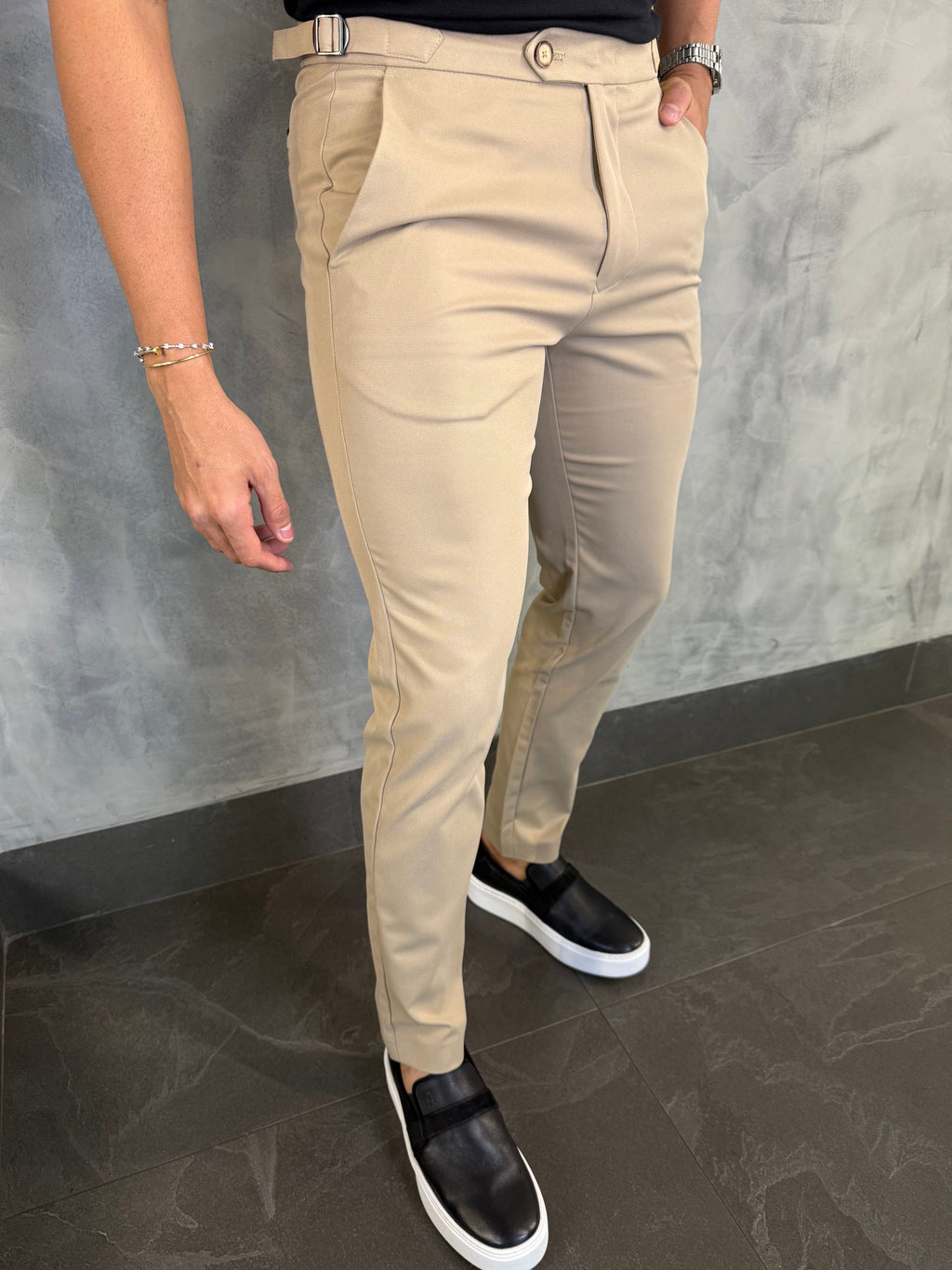 Calça Alf. Maquinetada Skinny Ajuste Fivela Ponto H Bege