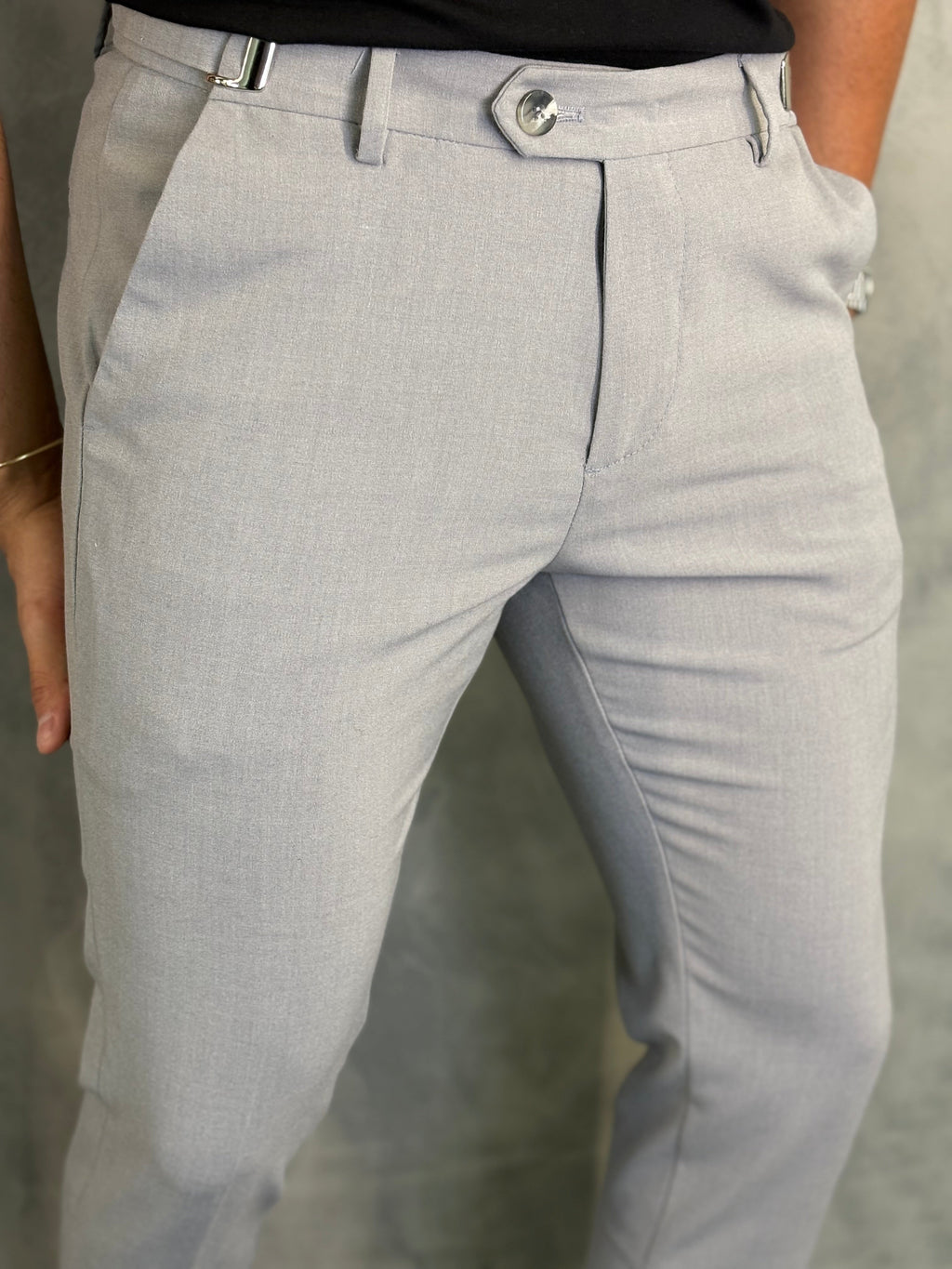 Calça Alf Atenas Ajuste Fivela Ponto H Cinza