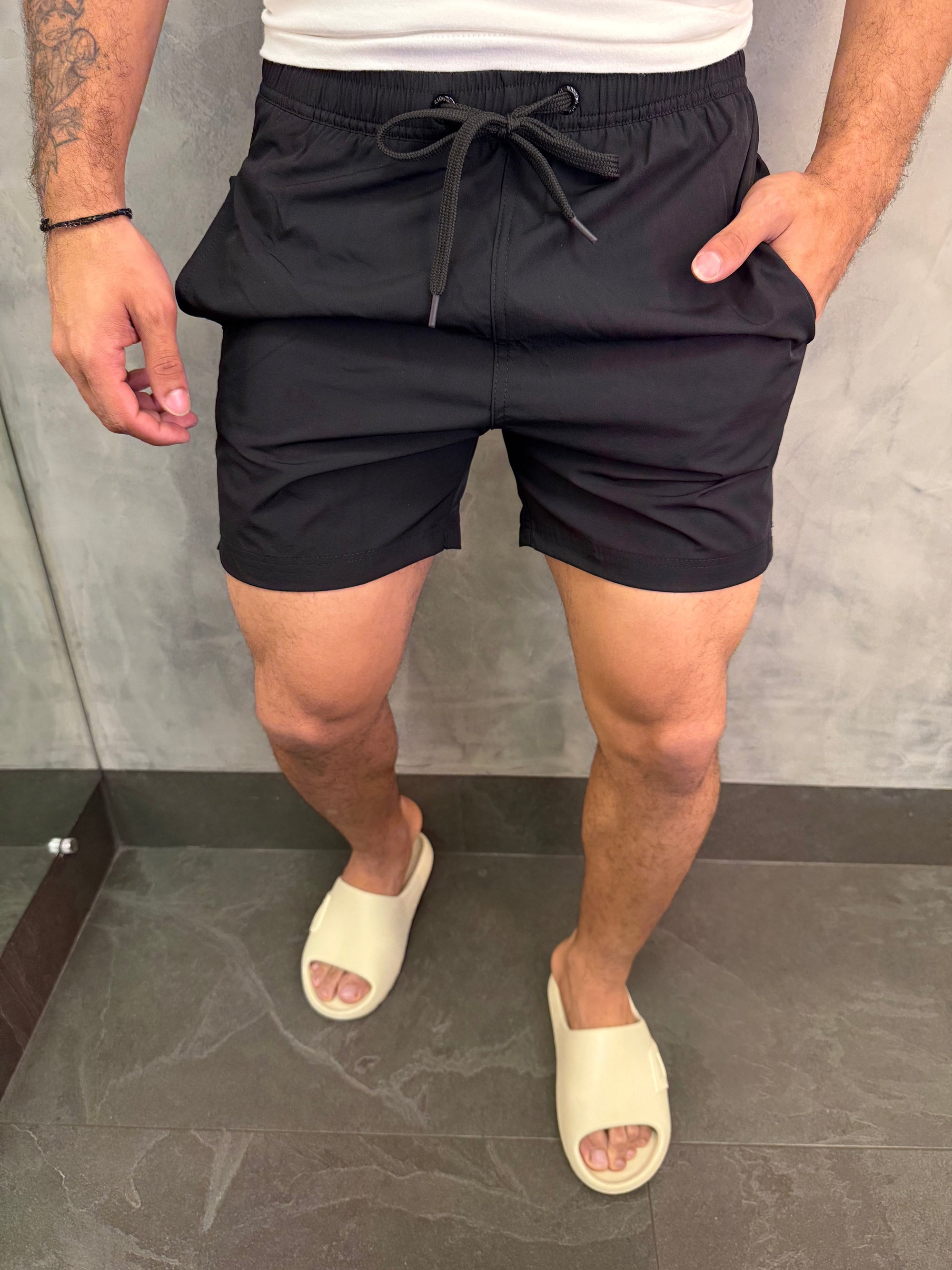 Short Poliamida Elastano Kingejoe Preto