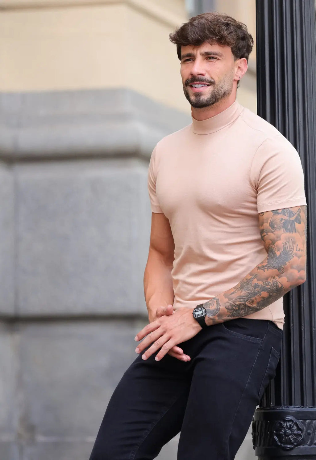 Camiseta Slim Gola Alta Bege