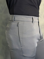 Calça Alf. Bolso Ziper Ponto H