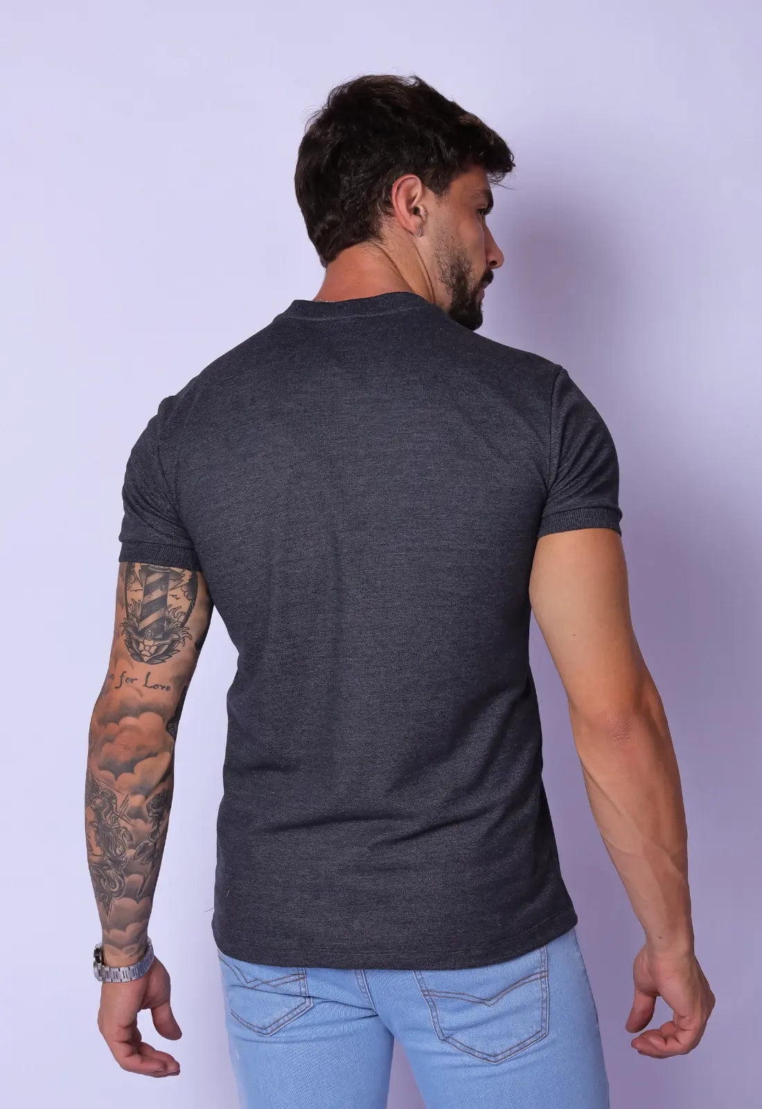 Camiseta Gola Padre Zíper Chumbo