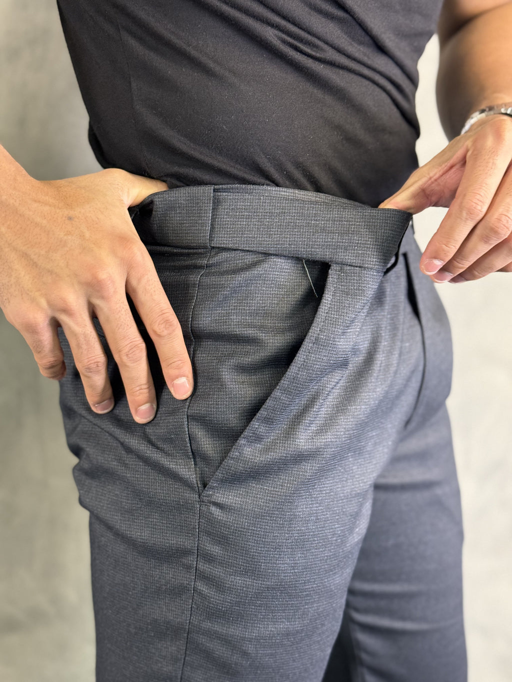 Calça Alfaiataria Skinny Com Cintura Elástica Barezy