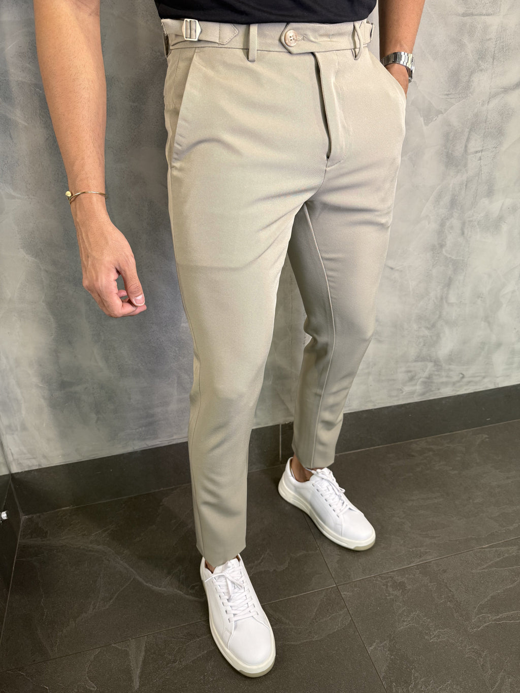 Calça Alfaiataria Verona Ajuste Lateral Ponto H Khaki