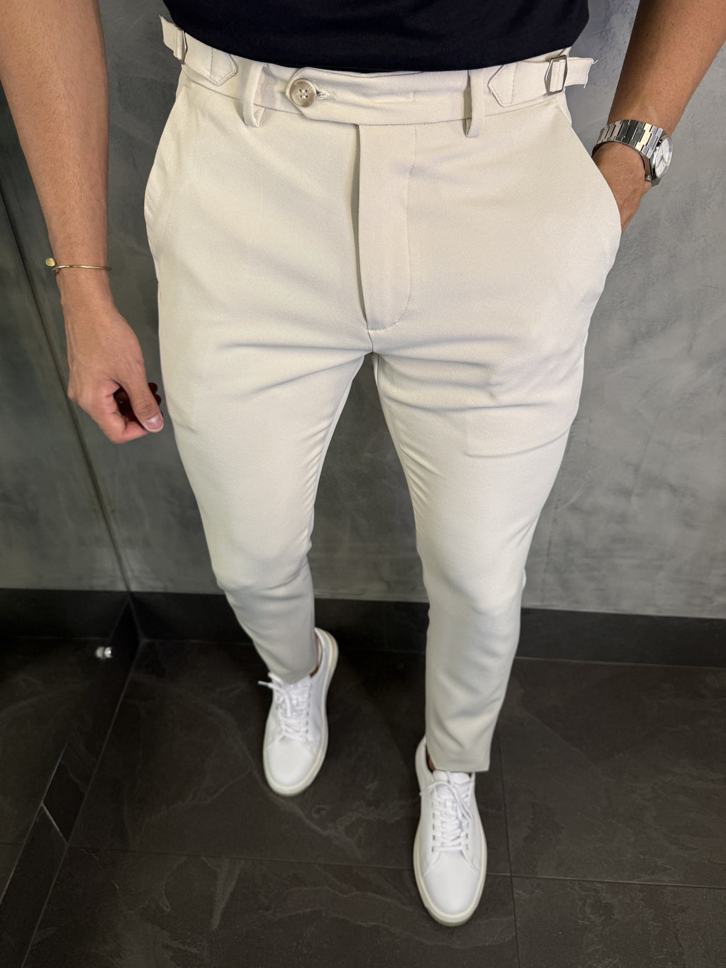 Calça Alfaiataria Verona Ajuste Lateral Ponto H Areia