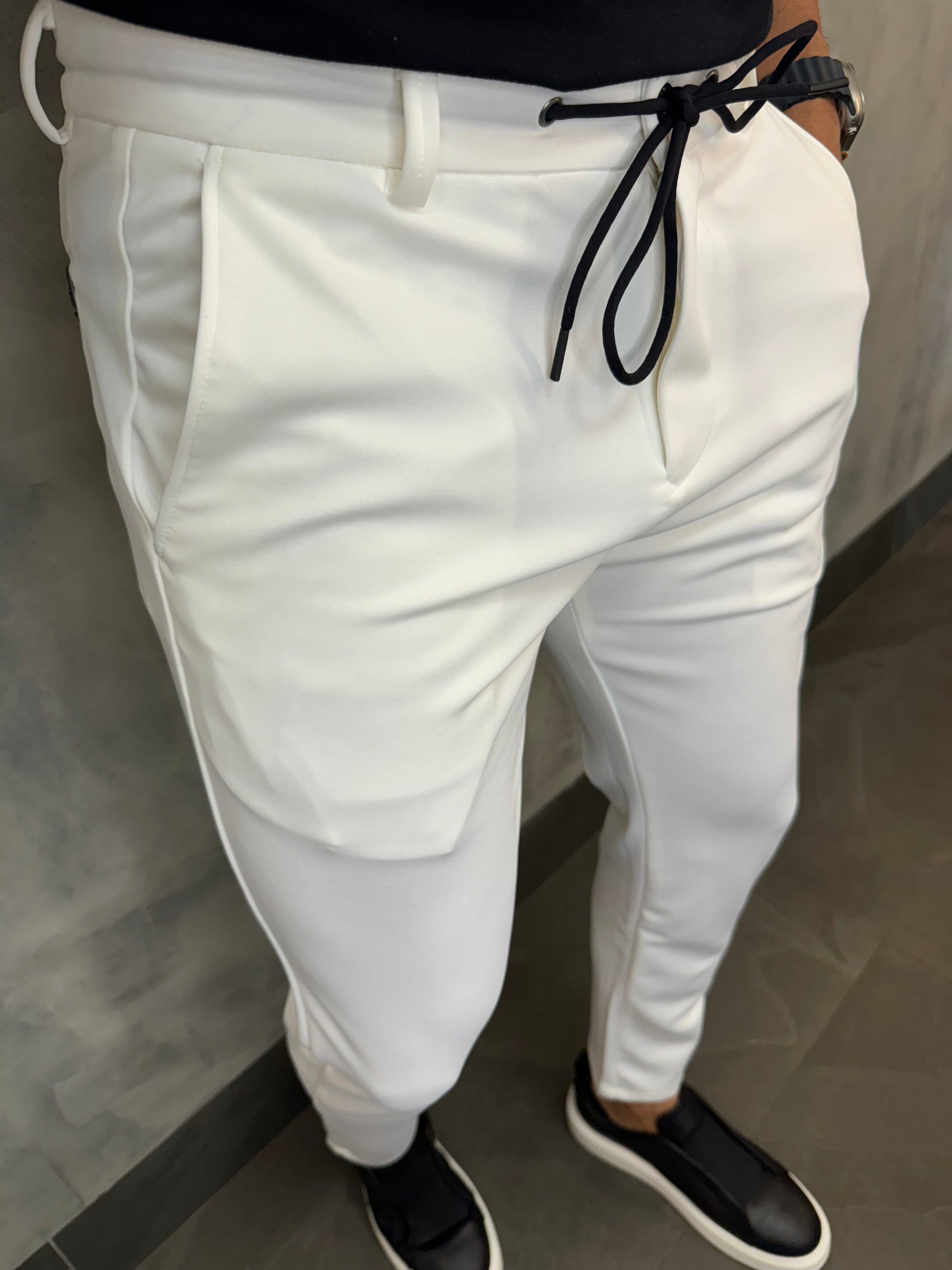 Calça Slim Malha Neoprene Stretch Com Cadarço Barezy