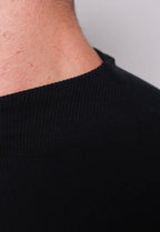 Camiseta Slim Gola Média Preta