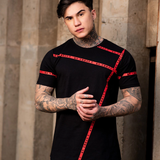 Camiseta Slim Preta Com Detalhes Red