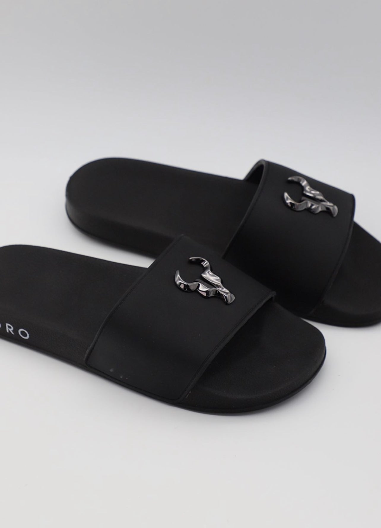 Chinelo Toro Slide Preto Hades